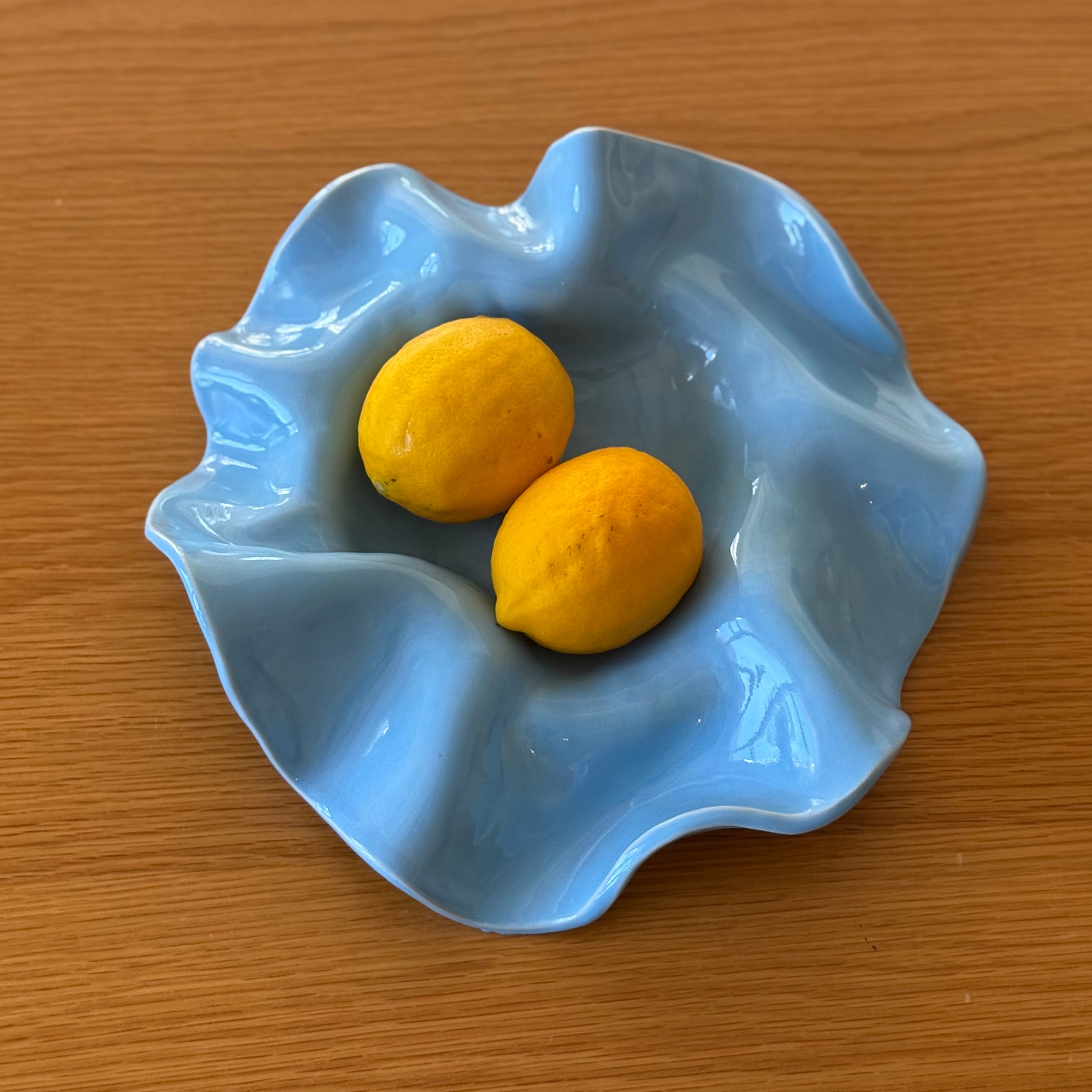 Ruffle bowl